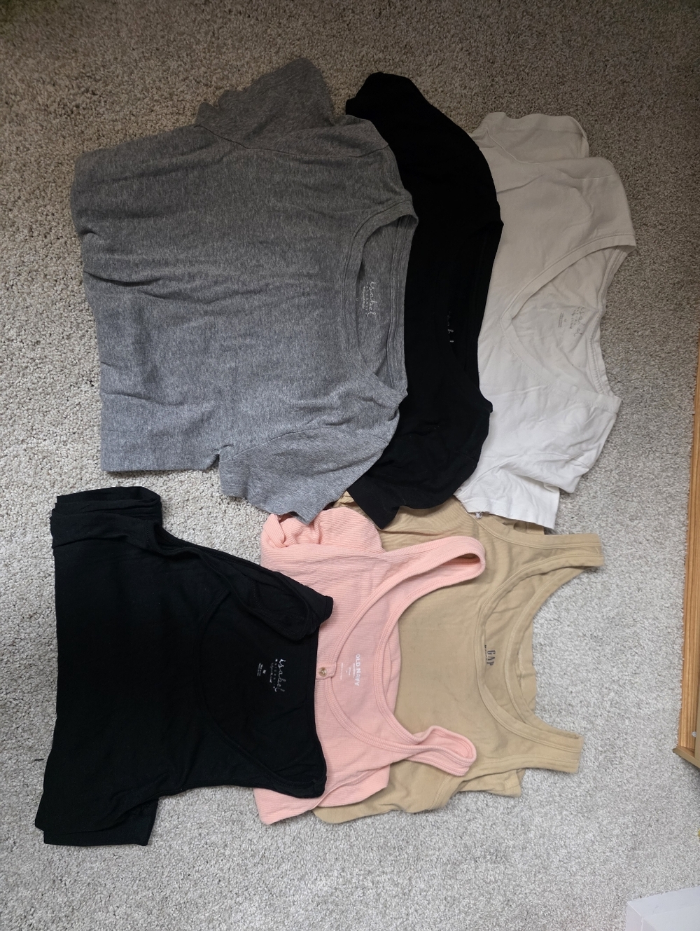 Maternity Tee & Tank Lot -size Medium